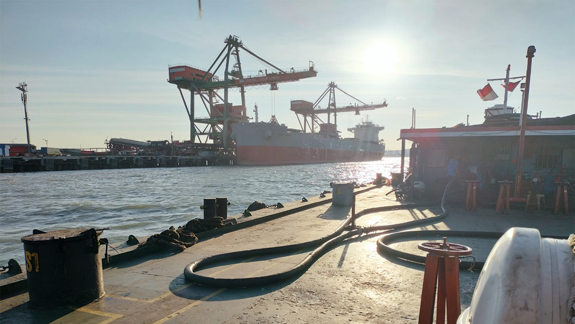 BUNKERING OPERATIONS AT PORT FACILITIES
BY PT TRANS INDO PRATAMA